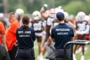 difference between emt and paramedic